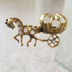 Cinderella carriage two finger ring